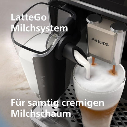 Philips Serie 5500 Kaffeevollautomat (EP5544/50) – LatteGo Milchsystem,20 heiße und kalte Kaffeespezialitäten,40% leiser mit SilentBrew,QuickStart,Schwarz/Grau